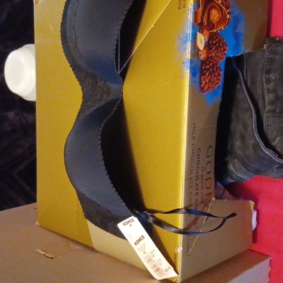 NEW Strapless padded bra - Picture 5 of 7